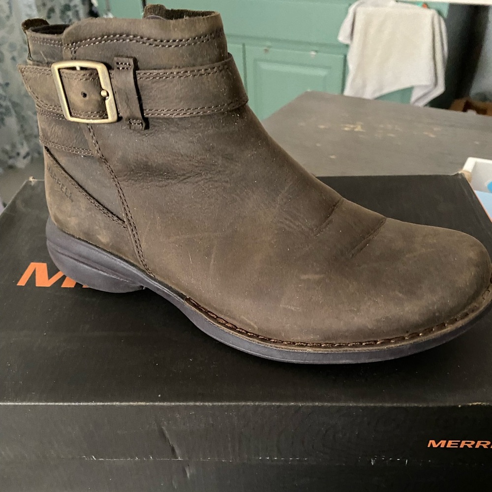 Merrell Chelsea boot